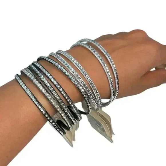 Y2K Fashion Jewelry Bangle Bracelets NWT 11 Sets of 2 Silver and Black - Picture 1 of 7